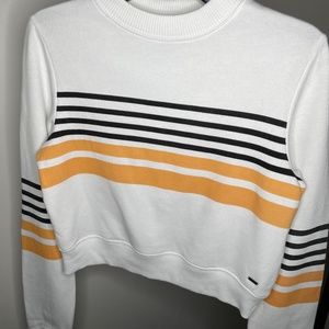 Pull Over Sweatshirt